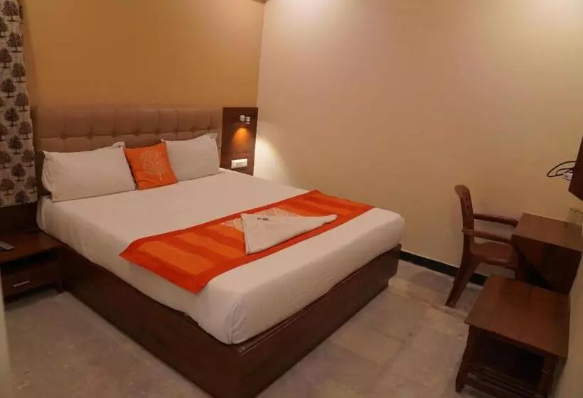 Отель Durga Residency