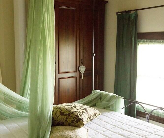 ホテル Il Bosco Di Arichis