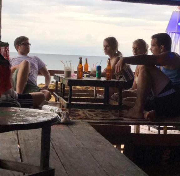 בית מלון כפרי Lanta Darawadee Resort