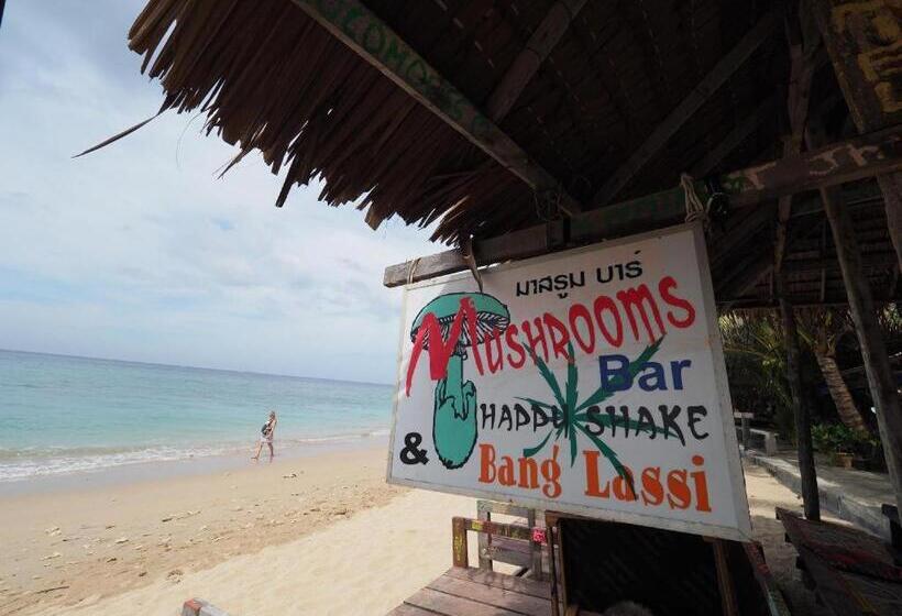 בית מלון כפרי Lanta Darawadee Resort