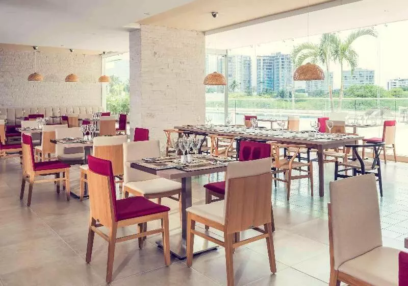 هتل Mercure Santa Marta Emile