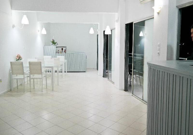 Отель Porto Evia Boutique