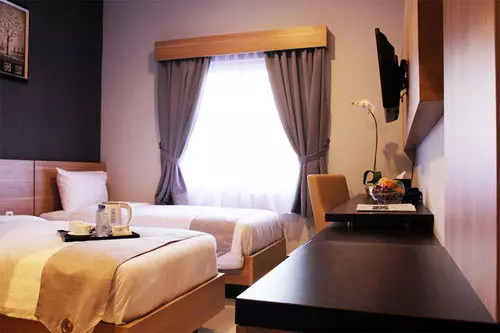 هتل Safin Inn Cipete
