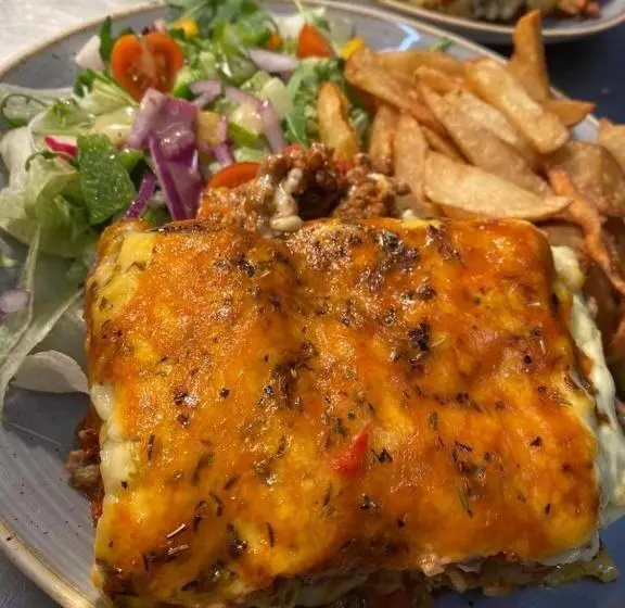 酒店 The Black Horse Inn