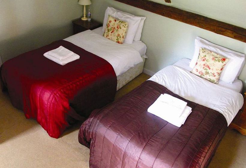 Отель The Greyhound Inn