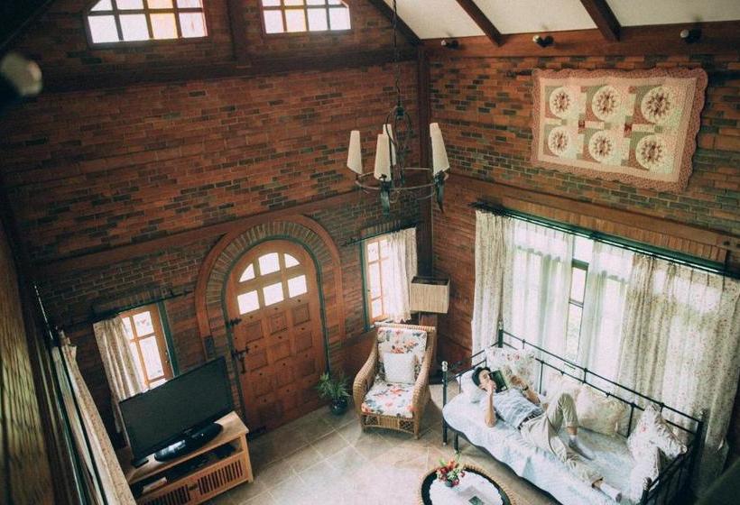 Отель The Heritage House & Garden