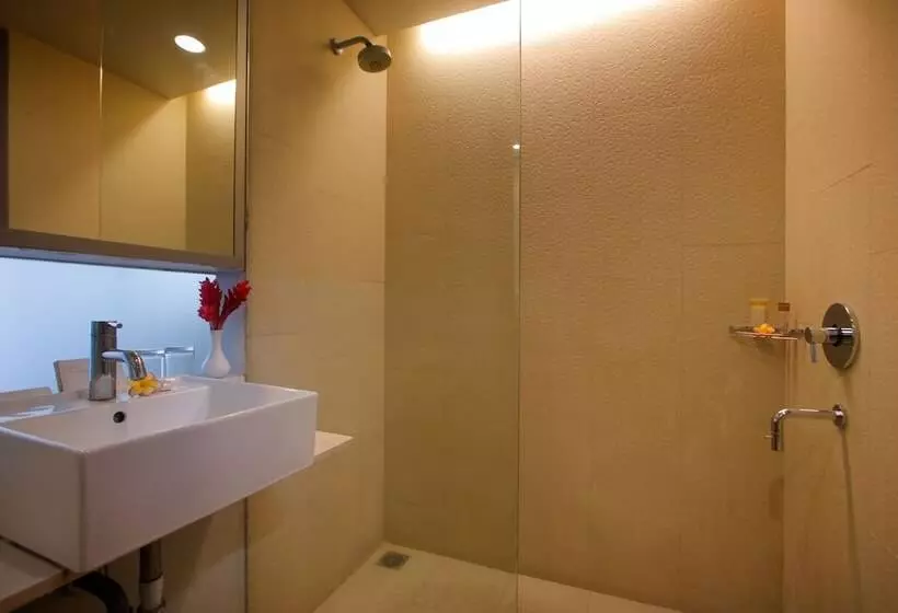 The Lerina Hotel Nusa Dua