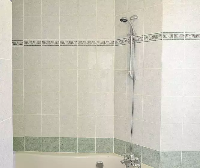 ホテル The Originals City, Clos De L Orgerie ,château Gonthier