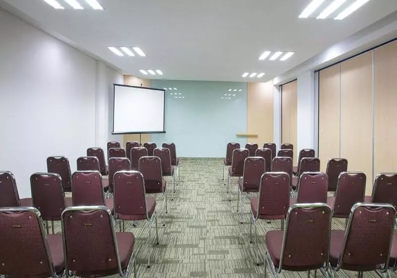 Zest Bogor By Swiss Belhotel International