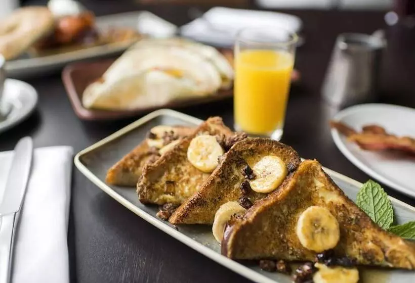 Kimpton Taconic Hotel, An Ihg