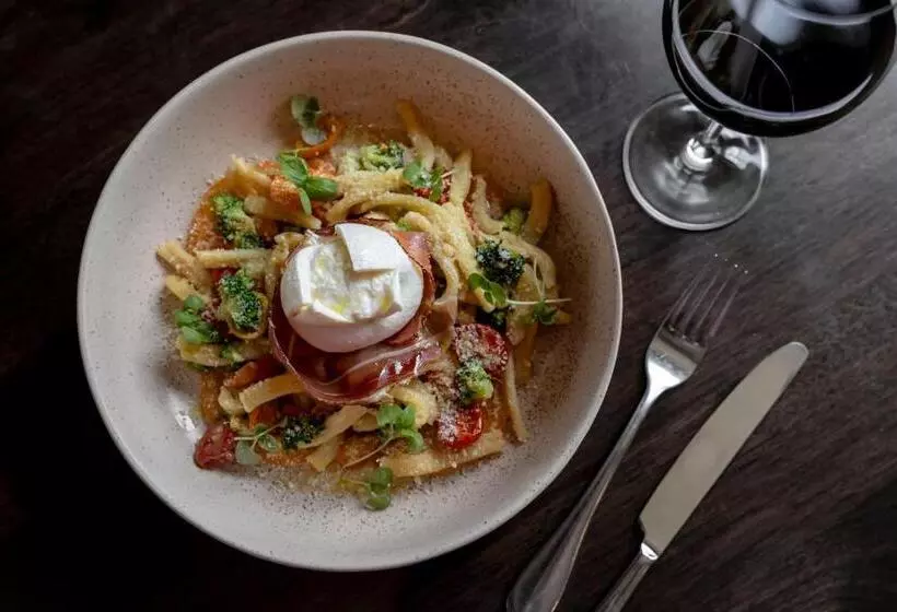 Kimpton Taconic Hotel, An Ihg