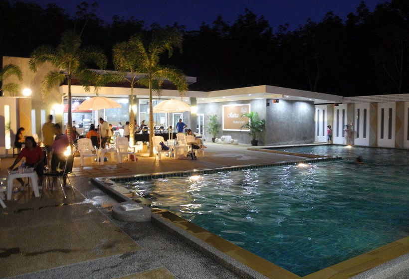 Maikhao Home Garden Bungalow