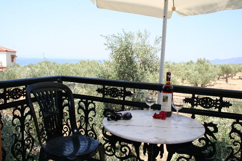 Nikas Rooms & Apartments