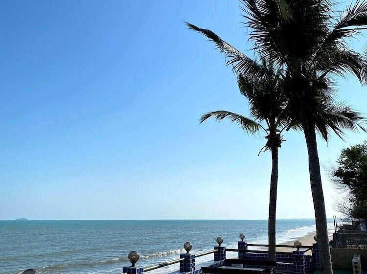 Pearl By The Sea Resort