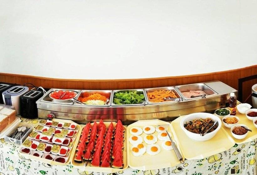 Pearl By The Sea Resort