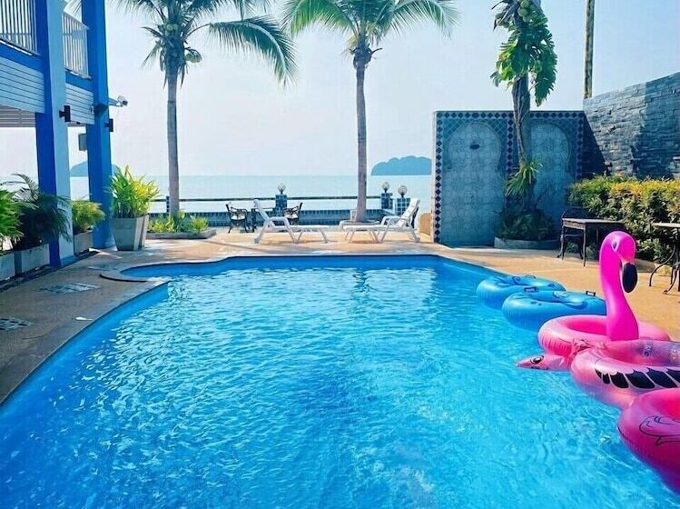 Pearl By The Sea Resort