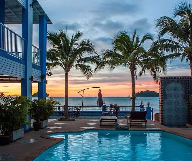 Pearl By The Sea Resort