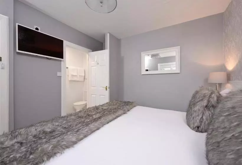 پانسیون Alpha Guest House