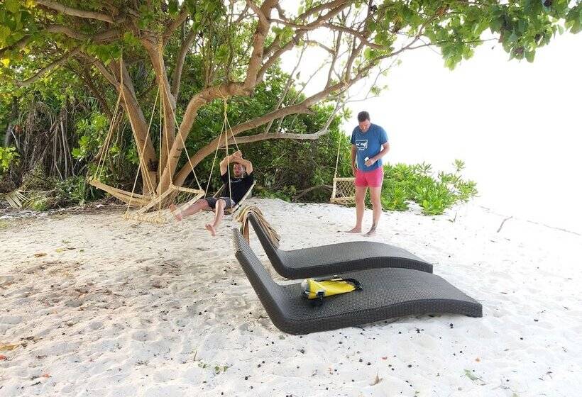 هتل Annama Lodge And Dive