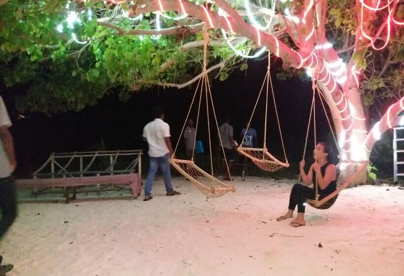 هتل Annama Lodge And Dive