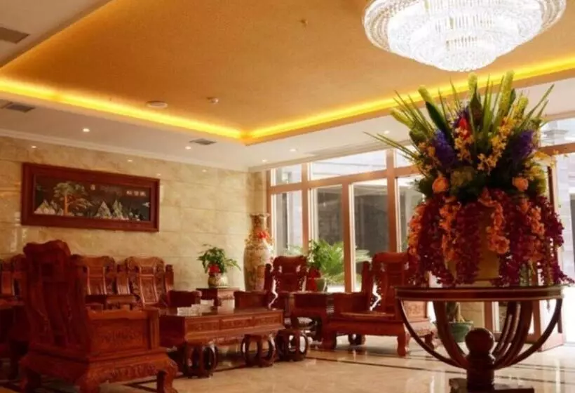 Hotelli Greentree Inn Jiangxi Shangrao Qianshan Ehu Avenue Express