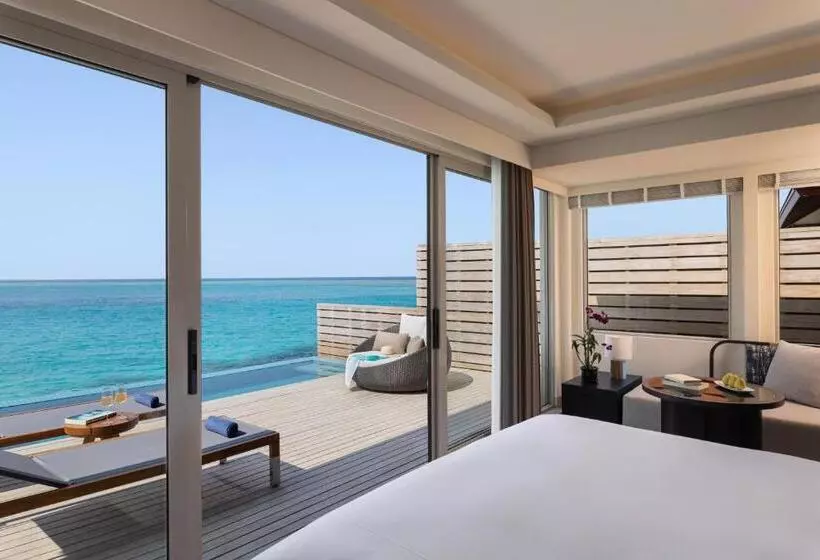 هتل Avani Plus Fares Maldives Resort