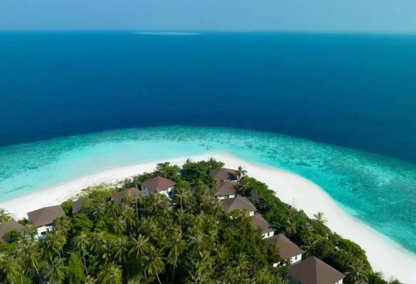 هتل Avani Plus Fares Maldives Resort