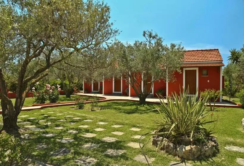 Hotelli Dendrolivano