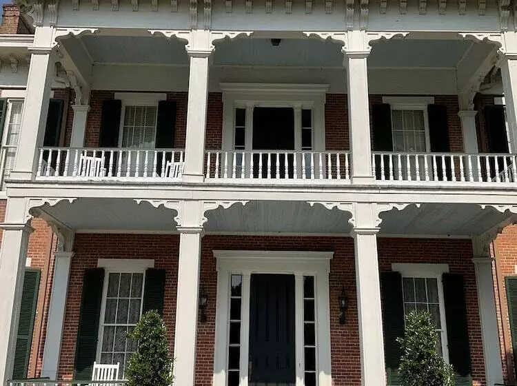 Hotelli The Belmont 1857