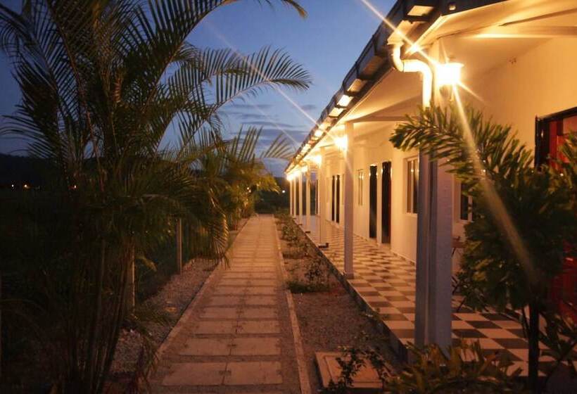 Hotel Cloud 9 Guest House