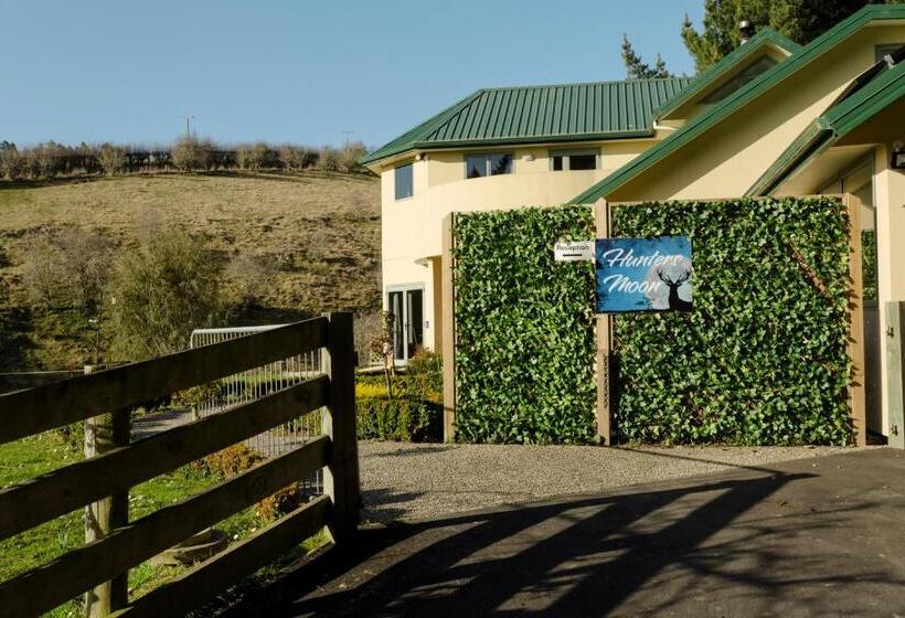 Bed and Breakfast Hunters Moon