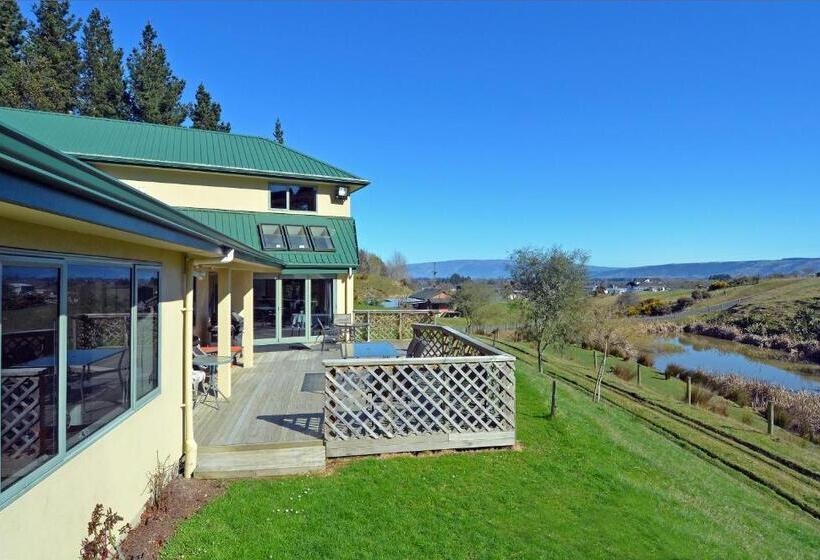 Bed and Breakfast Hunters Moon