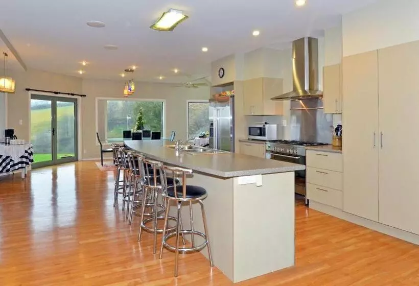 Bed and Breakfast Hunters Moon