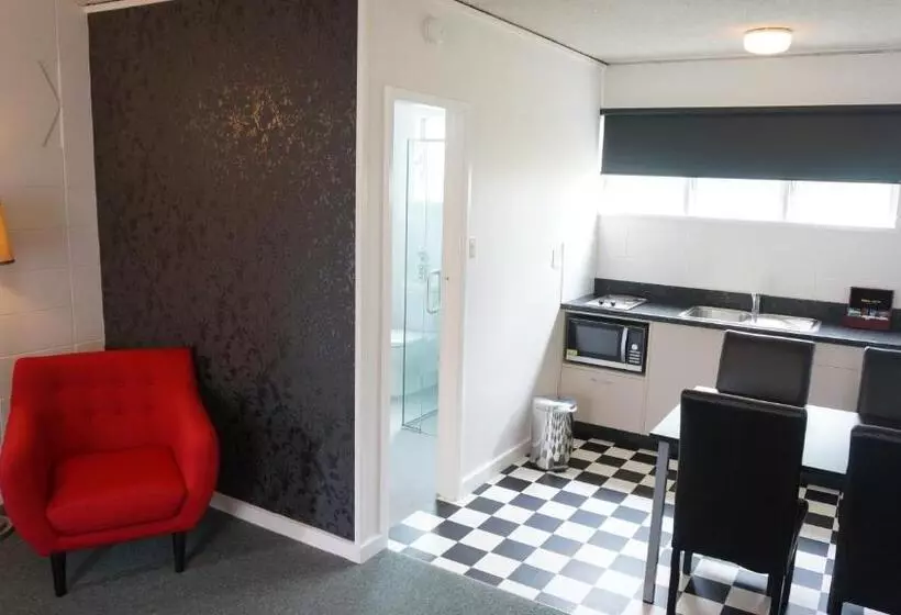 Forgotten World Motel