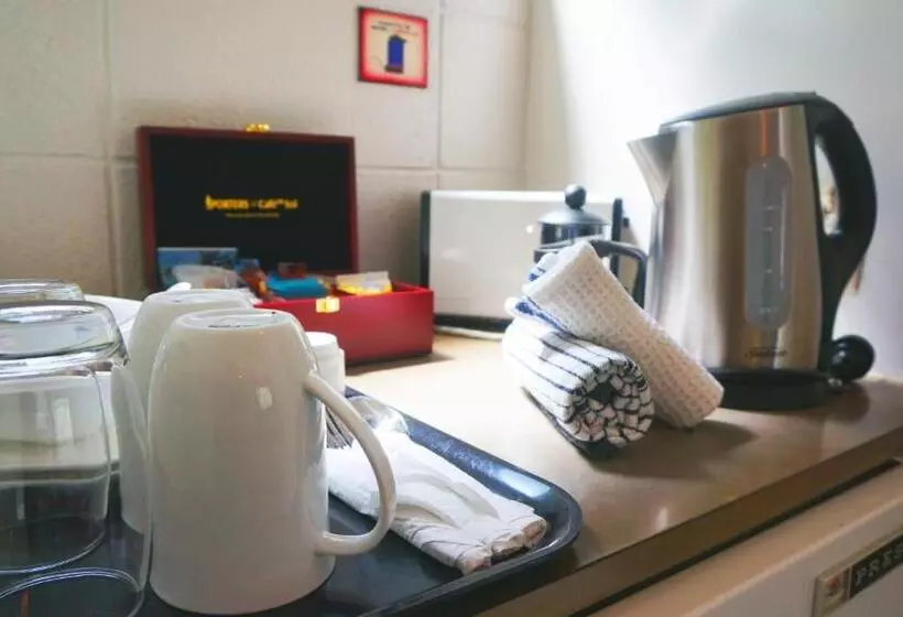 Forgotten World Motel