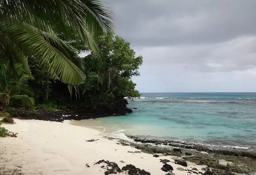 هتل Aganoa Lodge Samoa