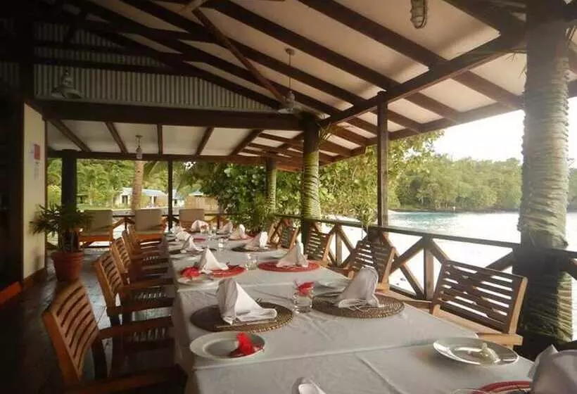 هتل Aganoa Lodge Samoa