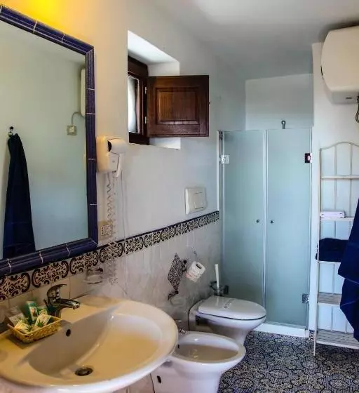 هتل Arcangelo Salina