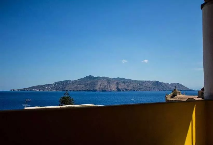 هتل Arcangelo Salina