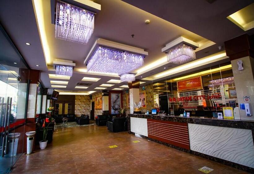 בית מלון כפרי Batam City