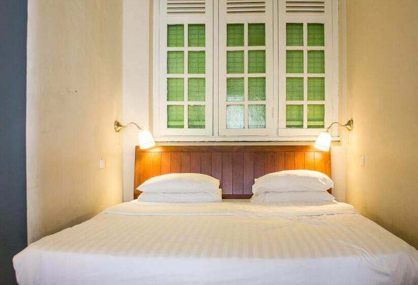 Отель Homeaway Townhouse 1934