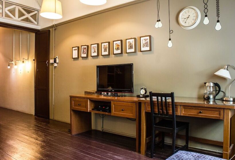 Отель Homeaway Townhouse 1934