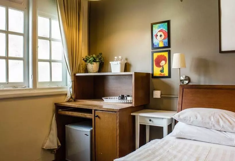 Отель Homeaway Townhouse 1934