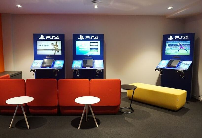 ホテル Martin's Red