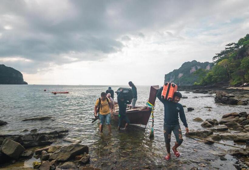 בית מלון כפרי Phi Phi Sunset Bay Resort