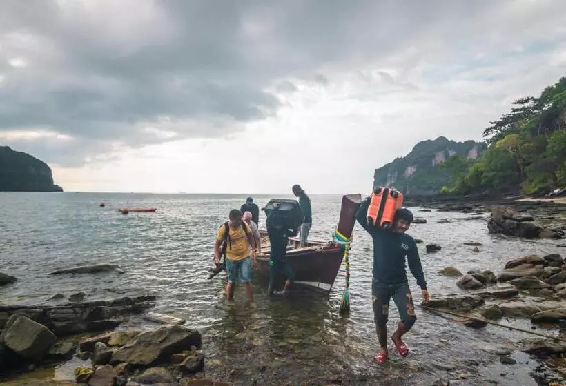 Hotel Phi Phi Sunset Bay Resort