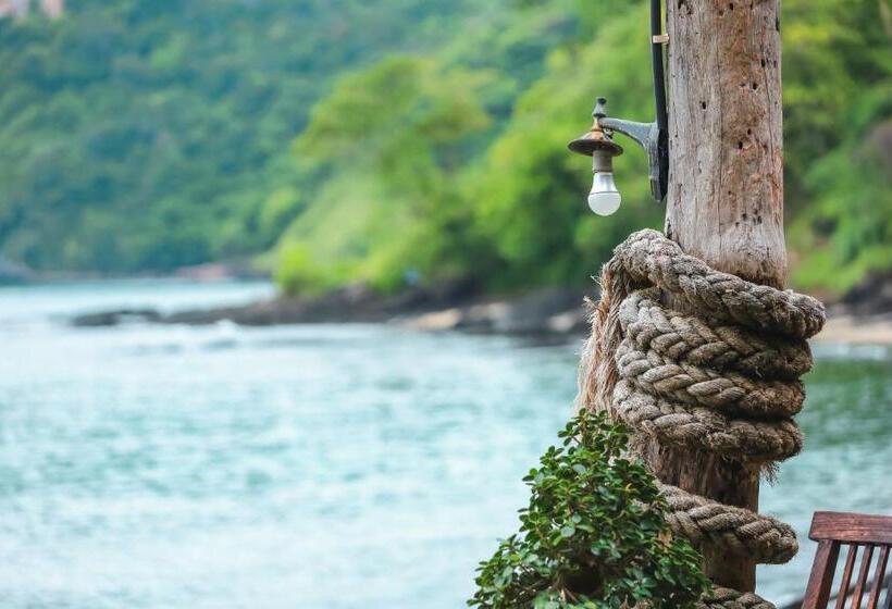 בית מלון כפרי Phi Phi Sunset Bay Resort