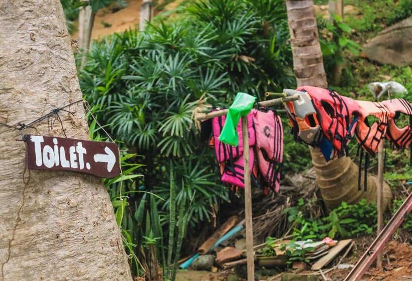 בית מלון כפרי Phi Phi Sunset Bay Resort