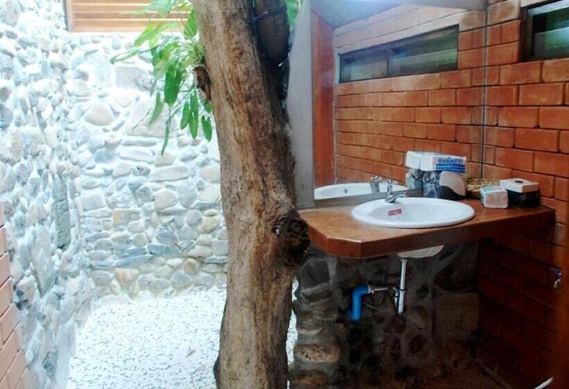 בית מלון כפרי Phi Phi Sunset Bay Resort