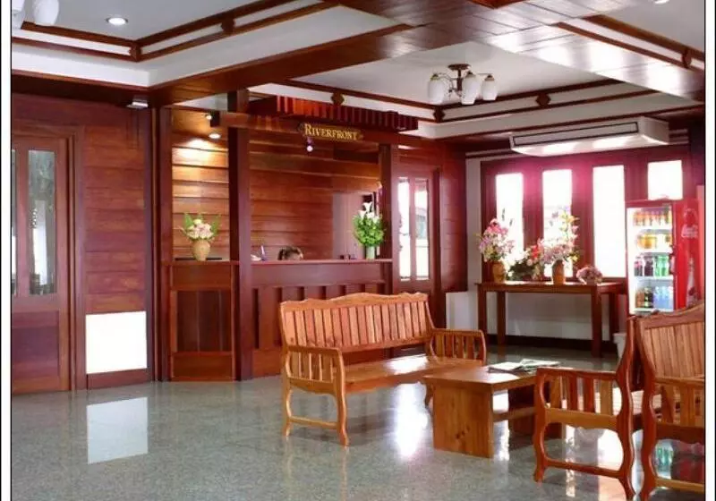 Riverfront Hotel Mukdahan